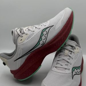 کفش برند :saucony كيفيت : اورجينال سايزبندي : 40.5